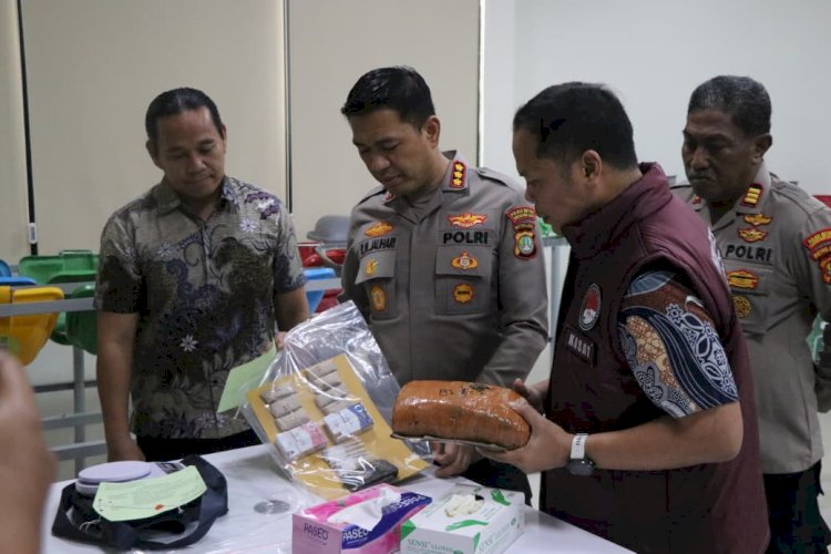 Gerak-gerik Mencurigakan Saat Razia Malam, Pengedar Ganja 1 Kilogram Dibekuk Polres Metro Tangerang Kota